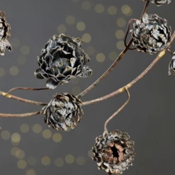 Nkuku Baranti Bud Wreath