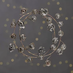 Nkuku Baranti Bud Wreath