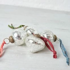 Nkuku Single Snow Drop Bauble In Silver Crackle Round