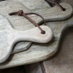 Nkuku Chunni Small Chopping Board In Mango Wood 7 Nkuku Chunni Small Chopping Board In Mango Wood