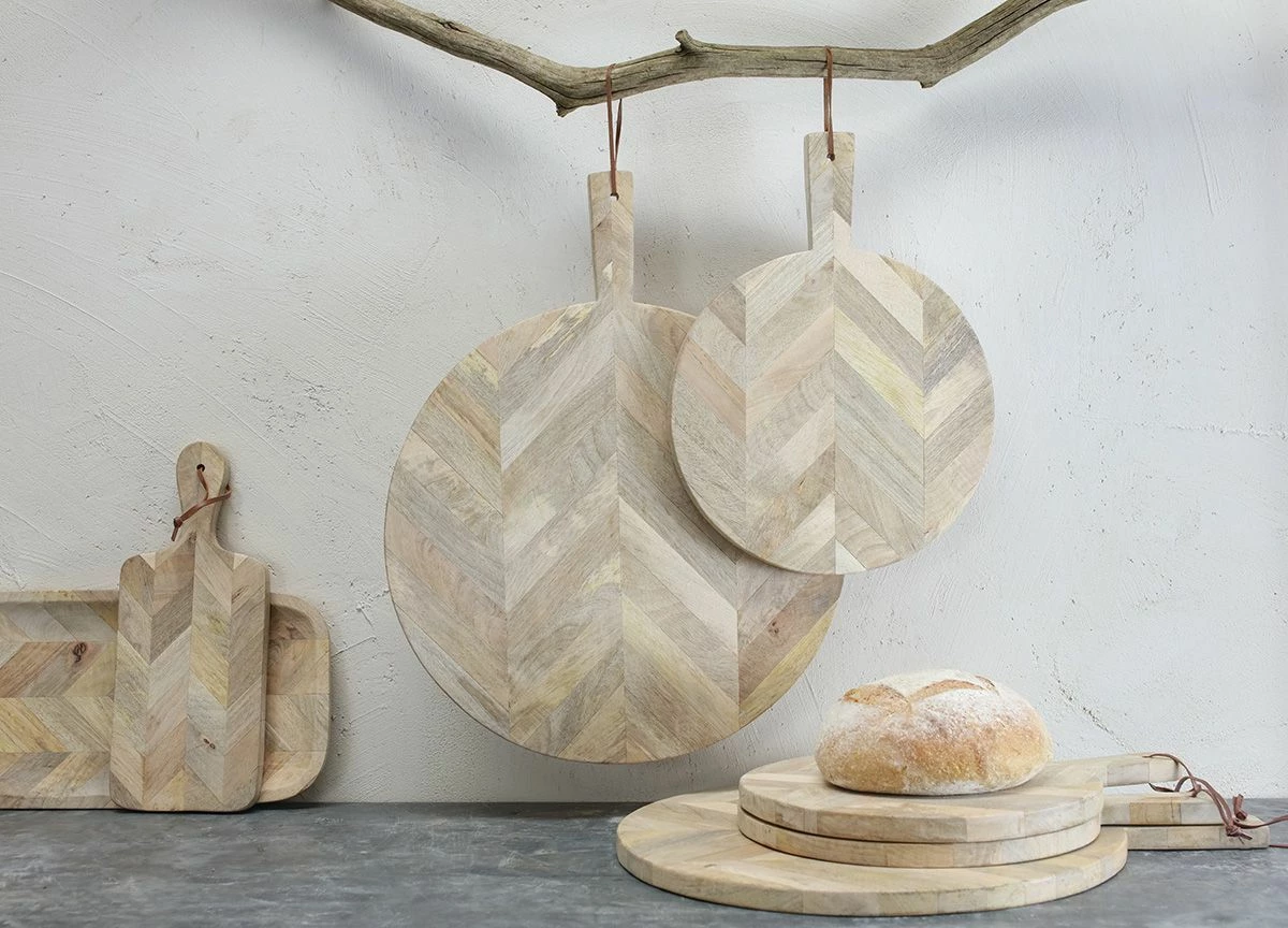 Nkuku Small Wooden Nalbari Pizza Board 4 Nkuku Small Wooden Nalbari Pizza Board