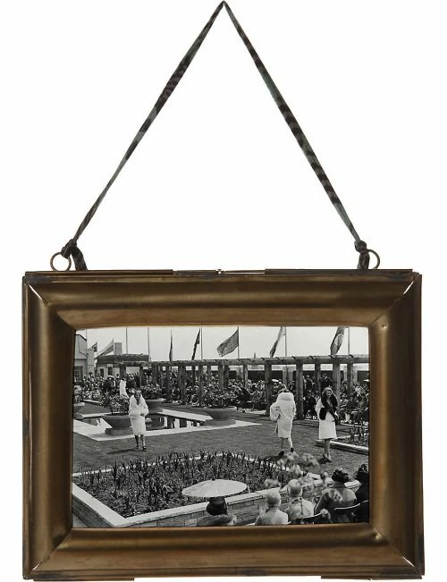 Nkuku 12.5x17.5 cm Brass and Glass Kariba Horizontal Frame 3 Nkuku 12.5x17.5 cm Brass and Glass Kariba Horizontal Frame