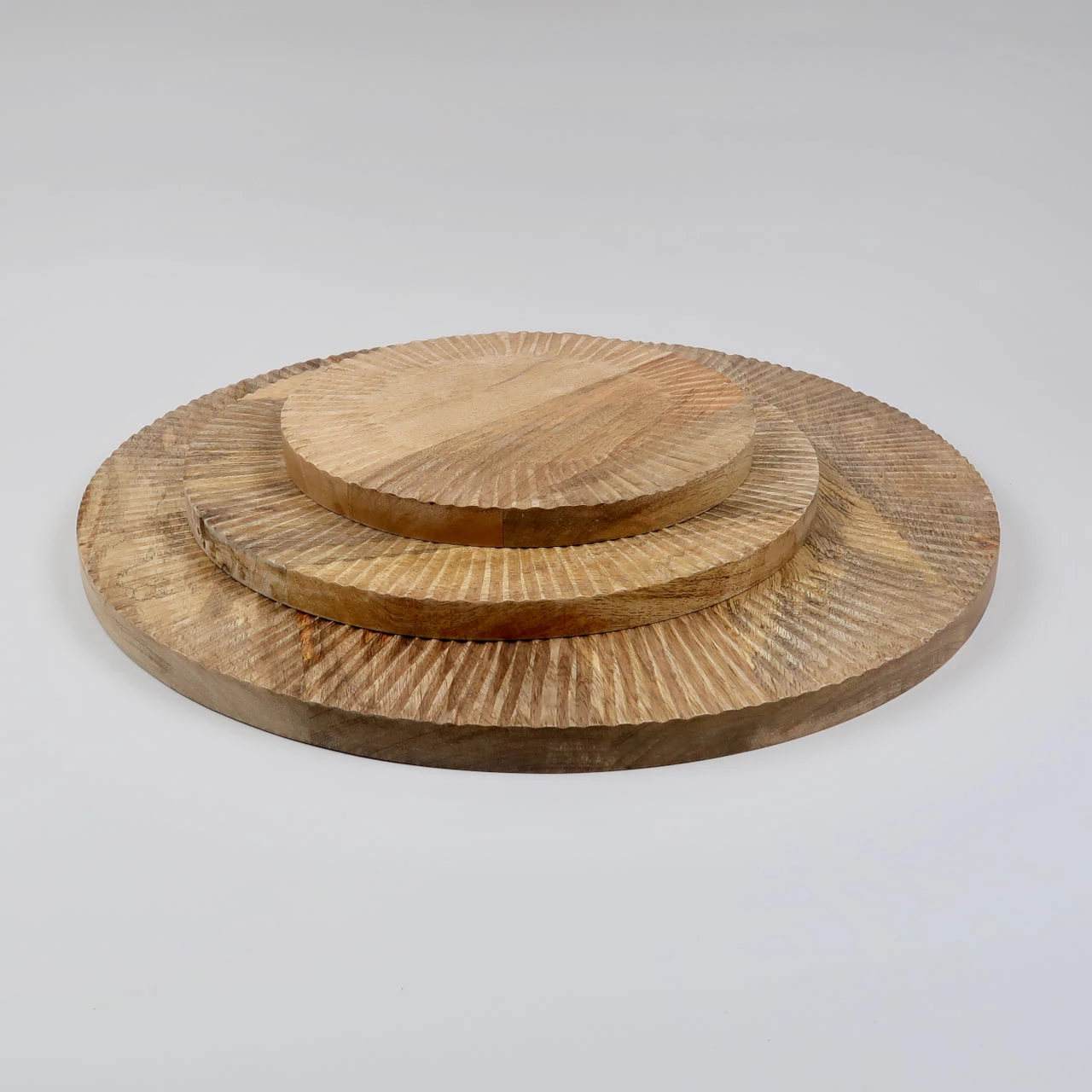 Nkuku Soria Chopping Board - Medium 8 Nkuku Soria Chopping Board - Medium