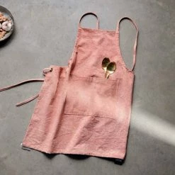 Nkuku Abeto Apron
