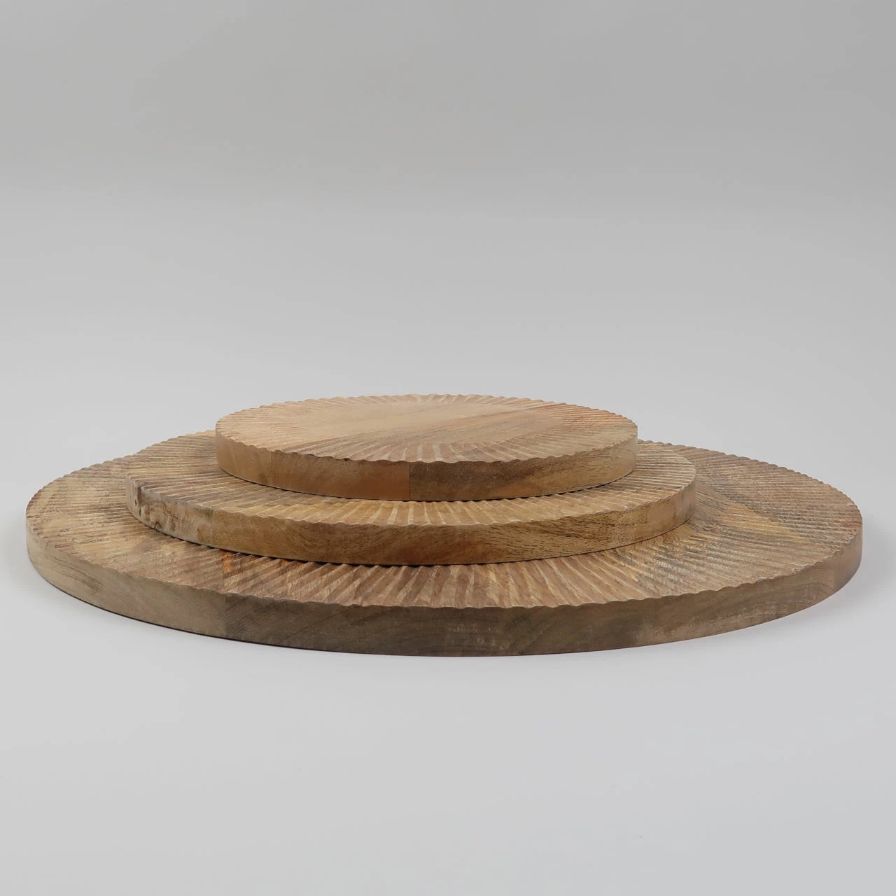 Nkuku Soria Chopping Board - Medium 7 Nkuku Soria Chopping Board - Medium