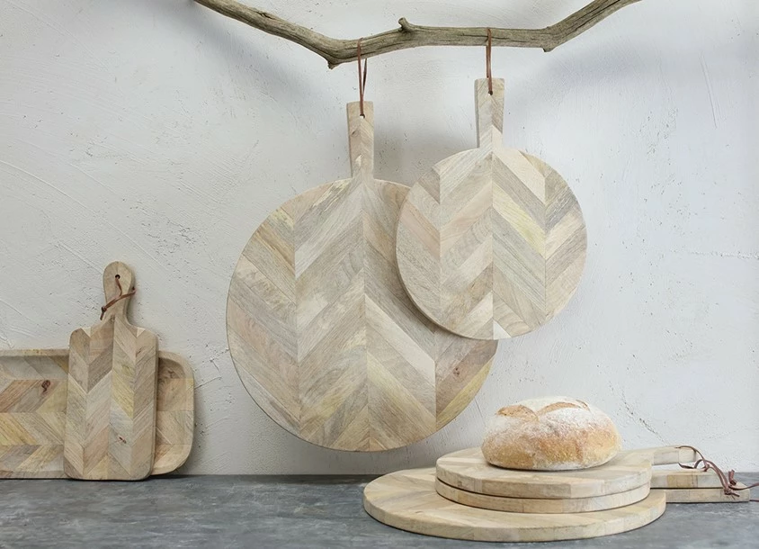 Nkuku Large Herringbone Mango Pizza Board 5 Nkuku Large Herringbone Mango Pizza Board