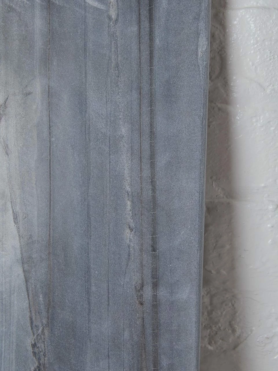 Nkuku Bwari Large Grey Marble And Mango Wood Platter 7 Nkuku Bwari Large Grey Marble And Mango Wood Platter