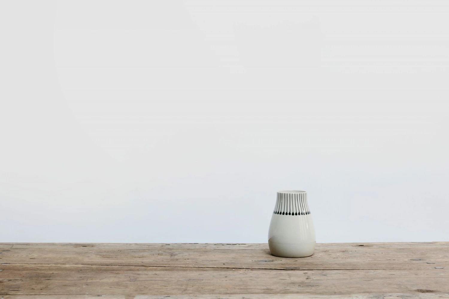 Nkuku Small Ceramic Black & White Matchstick Vase 2 Nkuku Small Ceramic Black & White Matchstick Vase