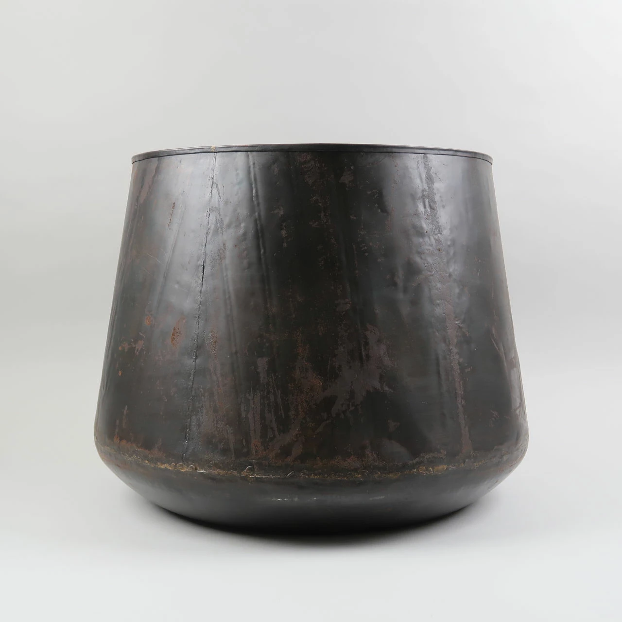 Nkuku Endo Reclaimed Iron Planter - Large 3 Nkuku Endo Reclaimed Iron Planter - Large