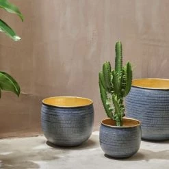 Nkuku Cache Pot Tembesi Finition Black